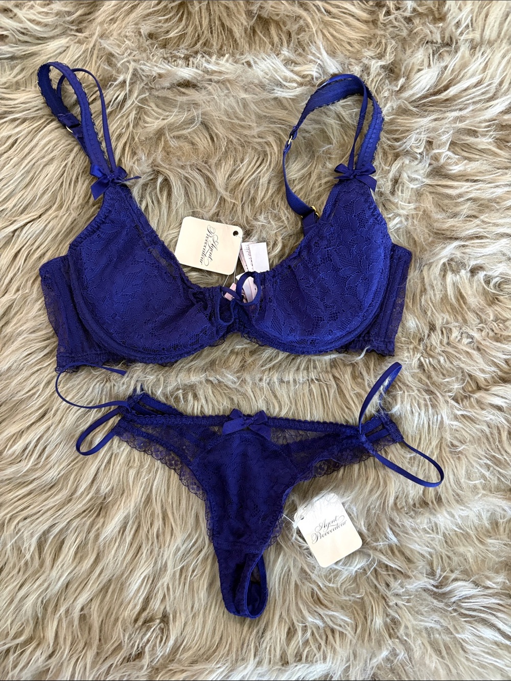 Agent Provocateur 34D size 3 panty Lace Underwire Bra & Thong Set - Royal Blue